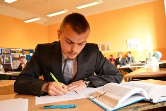 Oktáva úspěšně odmaturovala. Závěrečné slovo absolventky gymnázia 