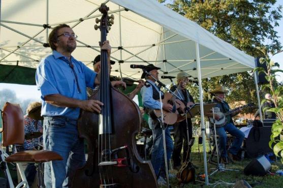 Farmářská slavnost ve Vernéřovicích přilákala stovky návštěvníků 