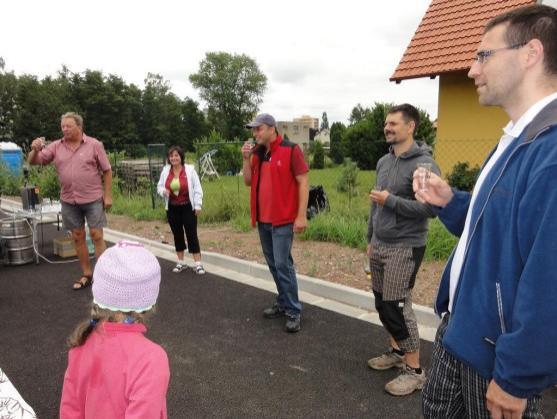 Občané poděkovali vedení města Broumov za novou ulici 