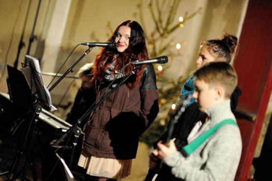 Druhý adventní víkend patřil čertům, trhům a adventnímu koncertu 