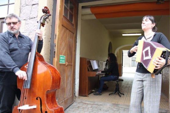 Gymplfest v Broumově! Včera pro školy, dnes pro veřejnost 