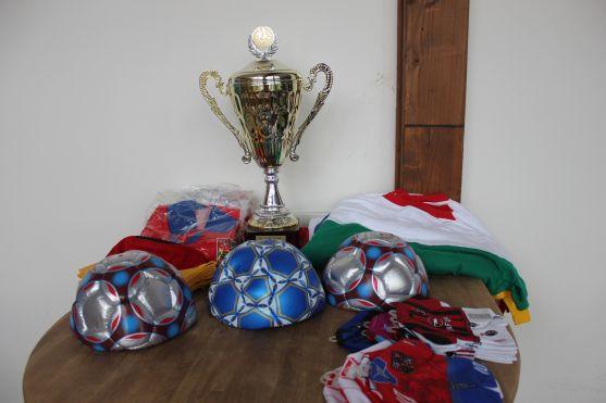 Desátý ročník fotbalového turnaje O pohár 17. listopadu vyhrála broumovská Hradebka. Už po sedmé