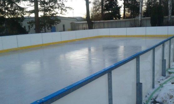 V Broumově se bruslí! Jsou k tomu ideální podmínky