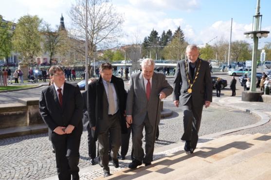 První den své návštěvy v kraji putoval prezident Miloš Zeman po Hradci Králové