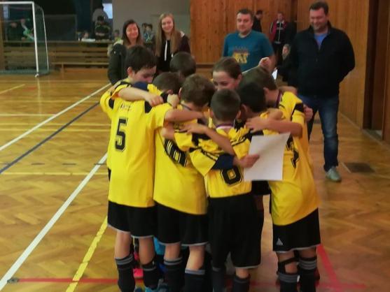 První zimní úspěch fotbalistů Slovanu. Starší přípravka třetí ve Vamberku 