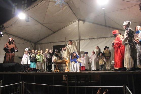 S Vánocemi se Broumov rozloučil tříkrálovým průvodem