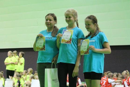 Na turnaji barevného volejbalu se dařilo broumovským týmům