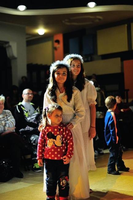 Konferenčním sálem Infocentra v Broumově se nesly čertovské básničky