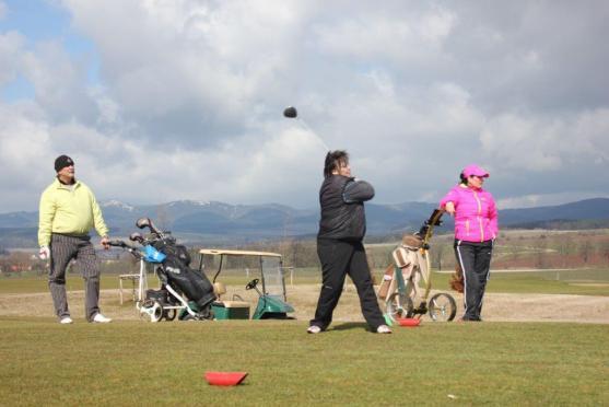 Chaloupka Cup 2016 zahájil sezónu na Grosshofu. Vyhráli otec a syn Berkovi