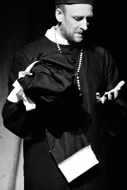 Slovenská herečka Andrea Kerestešová vystoupila v Broumově v divadelním představení Dekameron