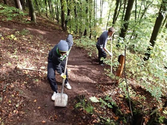 Hronovští osmáci nešli do školy, chtěli pracovat