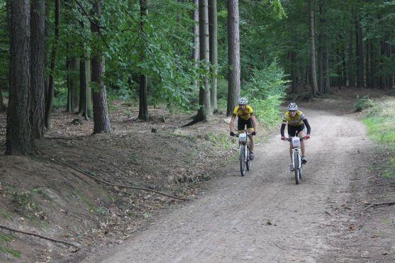 Závod horských kol Rallye Sudety má stejné vítěze jako v loňském roce. Friedla a Novákovou