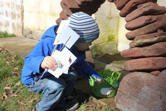 Hledání kuřátek přilákalo do kláštera téměř dvě stě dětí