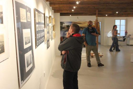 V Galerii Lokart byla zahájena výstava Petra Bergmanna Krkonoše na starých mapách a rytinách