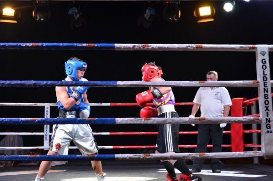 Fotogalerie a video z vítězného boxerského utkání Jakuba Šudy v pražském Hotelu Hilton