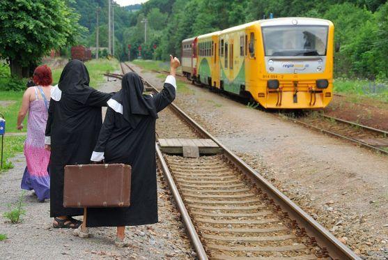 Přes třicet recesistů se zúčastnilo Běhu z Police do Police