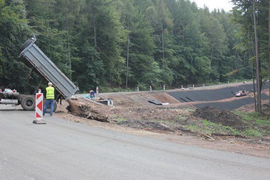 Pasa jsou průjezdná. Práce však ještě neskončily 