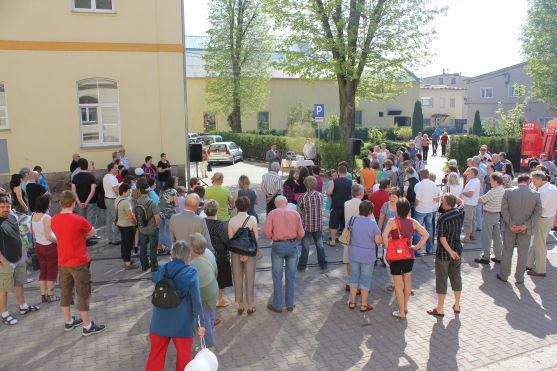 Broumovská Veba předvedla veřejnosti nové technologie a jako největší zaměstnavatel v regionu ujistila o své stabilitě 