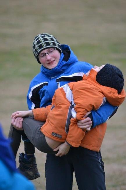 Dřevoda, housle, sauna. To byl jarní tábor Lotrů