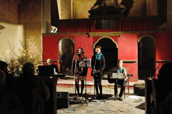 Druhý adventní víkend patřil čertům, trhům a adventnímu koncertu 