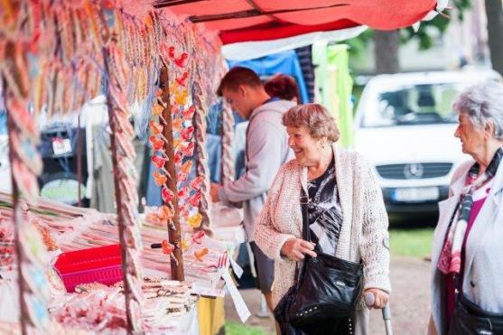 Proměnlivé počasí Broumováky neodradilo a pouť si užili 