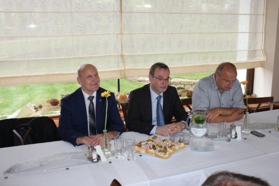 Na setkání příhraničních regionů Broumov a Nowa Ruda přijel i český velvyslanec v Polsku Jakub Karfík