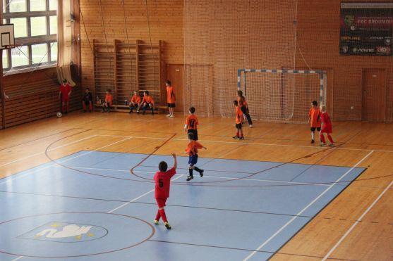 Desátý ročník fotbalového turnaje O pohár 17. listopadu vyhrála broumovská Hradebka. Už po sedmé