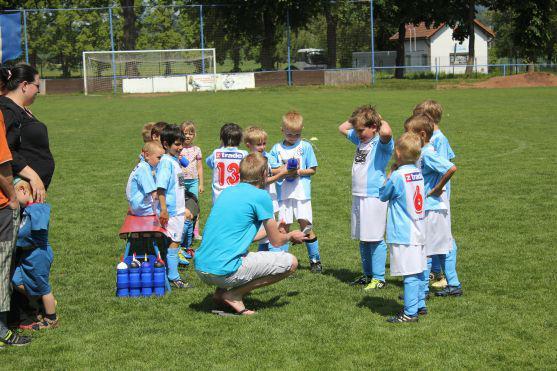 Broumovská fotbalová mladší přípravka hostila na svém hřišti týmy z Jaroměře a Horního Starého Města