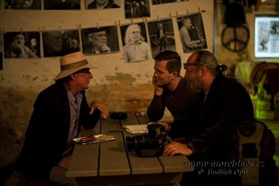 S americkým kytaristou Gary Lucasem si zahrál i broumovský Jirka Rambousek