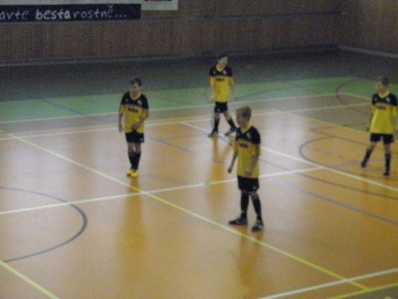 Mladší žáci Slovanu Broumov zvítězili na fotbalovém halovém turnaji v Hořicích