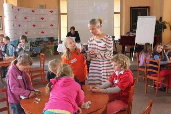 Filmaři během natáčení svačí a chodí na WC