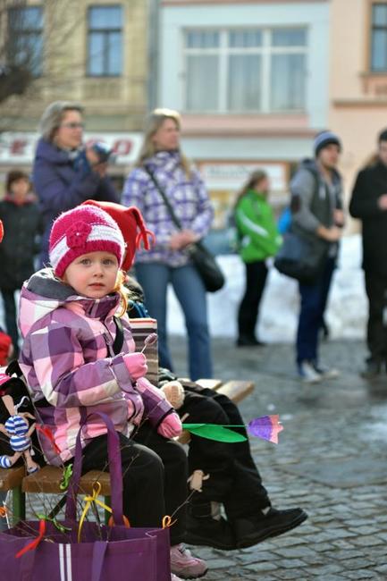 Návštěvníci velikonočního jarmarku oslavili příchod prvního jarního dne