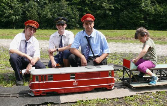 Mistrovství Polska v závodech ručních drezín jeli také Broumováci