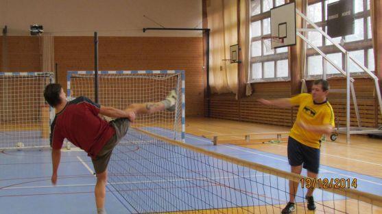 Spartaklub Broumov zahájil tradici předvánočních nohejbalových turnajů
