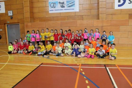 Broumovské volejbalové naděje zatím sbírají zkušenosti