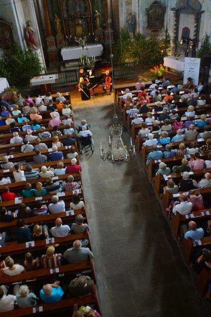 Ohlédnutí za 4. koncertem festivalu Za poklady Broumovska a hudební dílnou 