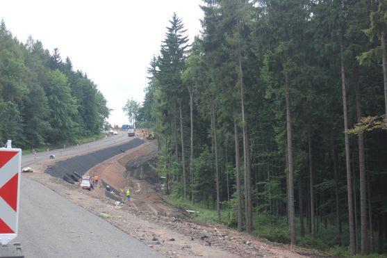 Pasa jsou průjezdná. Práce však ještě neskončily 