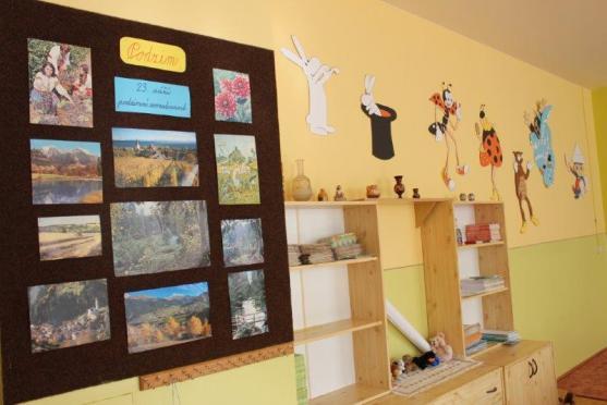 V září 2015 to bude 85 let, co byla v Broumově otevřena první česká škola 