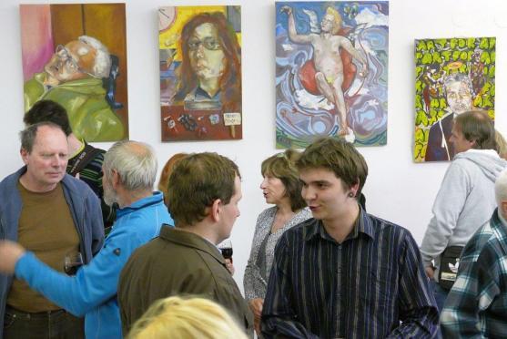 V Zeleném domečku v Polici nad Metují představuje svou tvorbu výtvarník Lukáš Cinkanič 