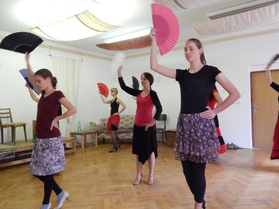 Španělský večer taneční skupiny Las Babuchas doplní kurz flamenca pro začátečníky 
