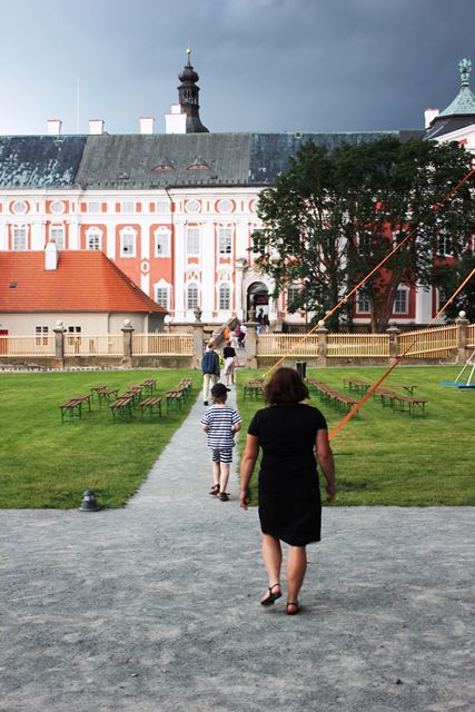 Klášterní Galerie Dům láká na novou výstavu Estetika svádění 