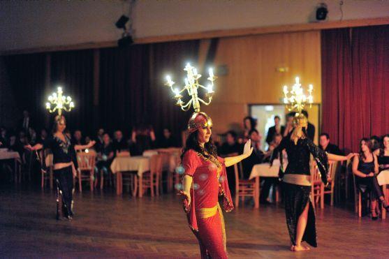 V Broumově tančil 208 centimetrů vysoký basketbalista 