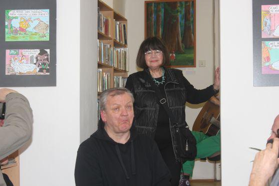 Vernisáž výstavy kresleného humoru Luboše Drastila provázel smích 