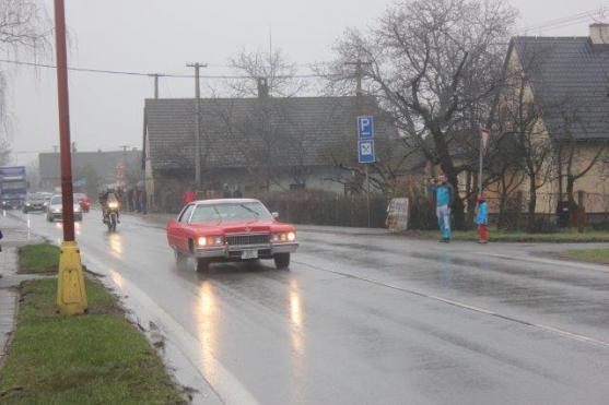 Američané do Náchoda pospíchali. Podél silnic je vítaly davy lidí