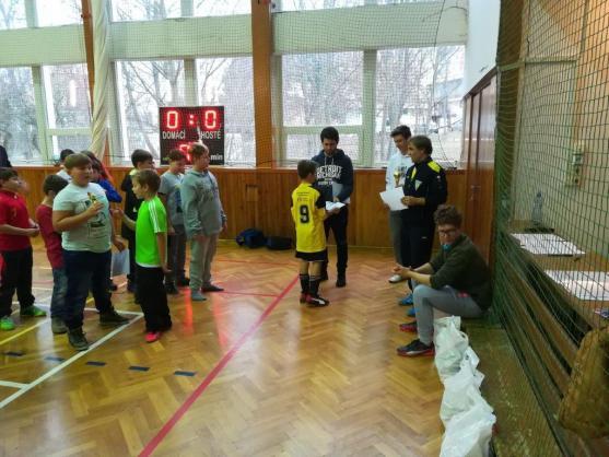 První zimní úspěch fotbalistů Slovanu. Starší přípravka třetí ve Vamberku 