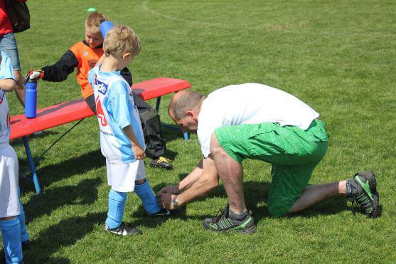 Broumovská fotbalová mladší přípravka hostila na svém hřišti týmy z Jaroměře a Horního Starého Města
