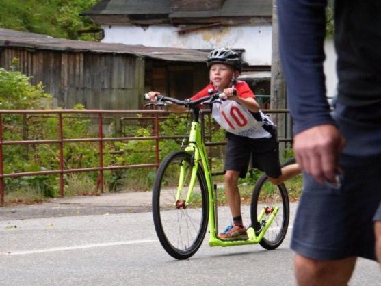 V Petrovických zatáčkách jezdilo vše, co mělo kolečka