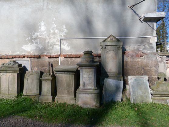 Broumovské hřbitovní náhrobky jsou součástí putovní výstavy Má vlast cestami proměn