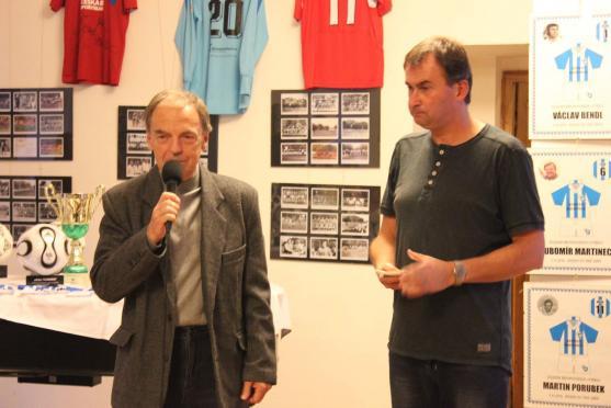 Fotbalová výstava vzbudila emoce, obdarovala mládež a třeba i motivovala