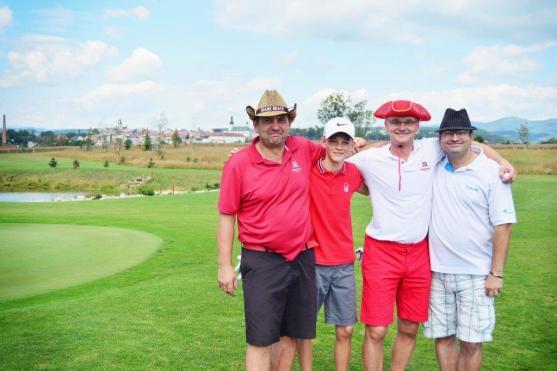 Kloboukový turnaj ovládli manželé Krulichovi a Marcela Růžičková